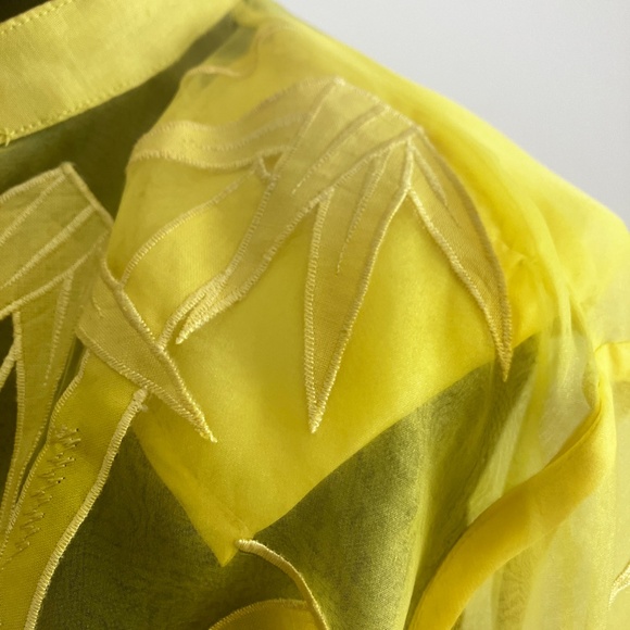 Vintage Vibrant Yellow Sheer Duster - Picture 7 of 10